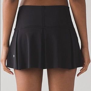 LULULEMON LOST IN PACE SKIRT BLACK SIZE 6